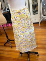 Gilli Multi Color Floral Midi Skirt Size Large