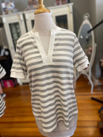 Doe and Rae Gray Stripe Top Size Small