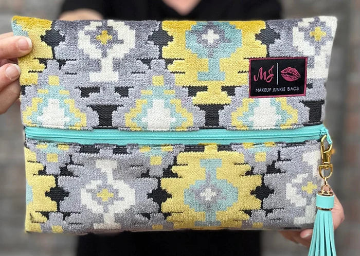Makeup Junkie Medium Bag - Aztec Mint
