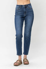 Judy Blue Curvy High Waist Shield Back Pocket Slim Denim Jeans 82549