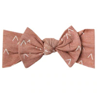 
            
                Load image into Gallery viewer, Copper Pearl Rocky Knit Headband Bow
            
        